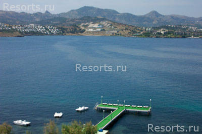 Dia Beach Club 5